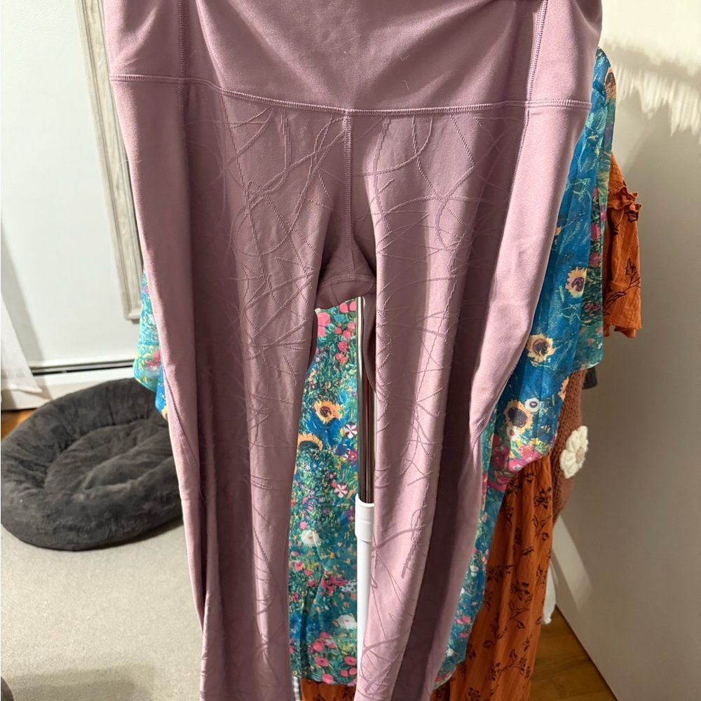 Under Armour Lavender Compression Leggings